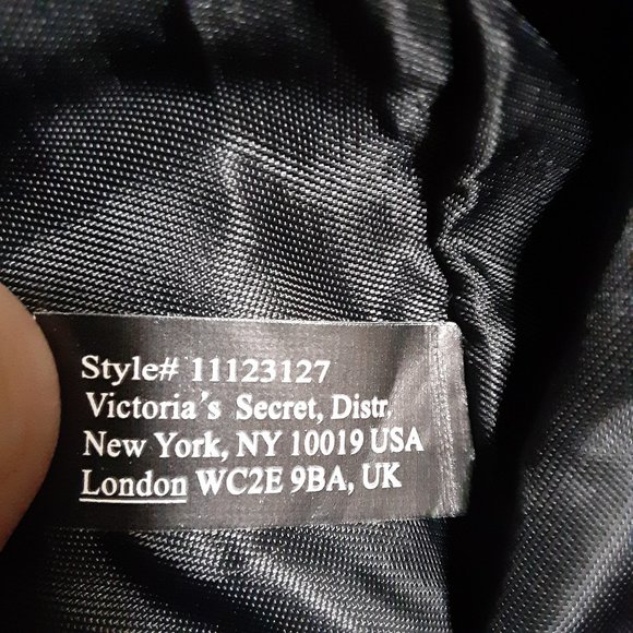 VICTORIA'S SECRET 2017 Limited Edition Red Studded Fringe Tote Bag 11123127 - Picture 4 of 6